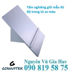 Tấm Nghiêng Giữ Mẫu 45 Độ Trong Tủ So Màu: Giải Pháp Hoàn Hảo